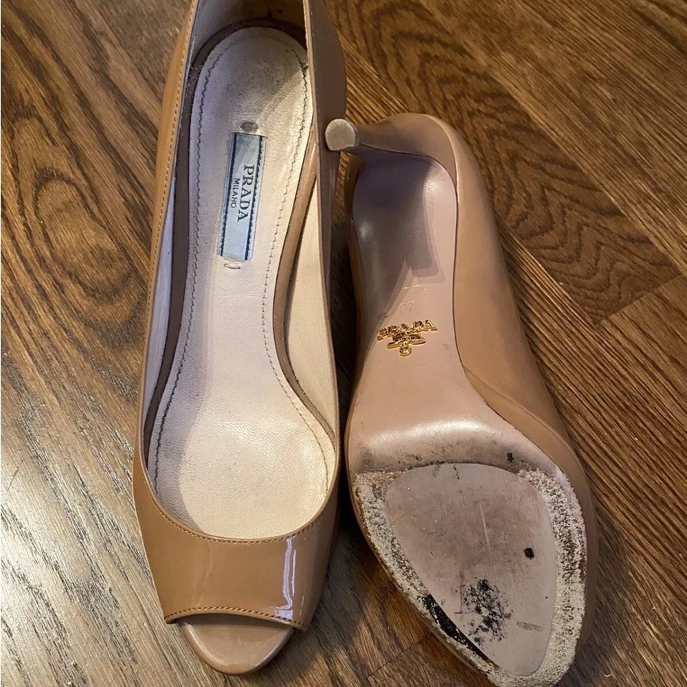 Prada Tan Pee Toe Pumps Size 37 - Picture 2 of 6